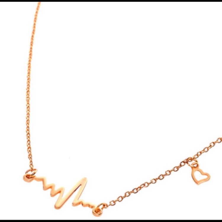 Nursing Love Necklace 16$
